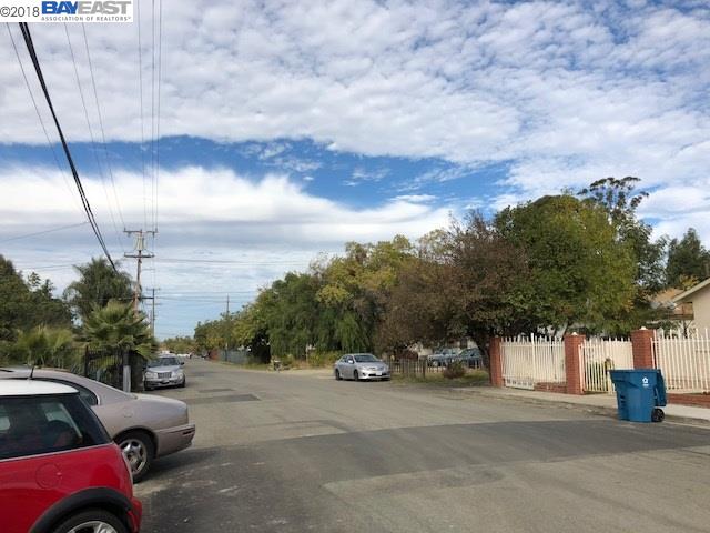 30 Sara Ct, BAY POINT, California 94565-3461, ,Comm Ri Multi-units 5+,For Sale,Sara Ct,40806497