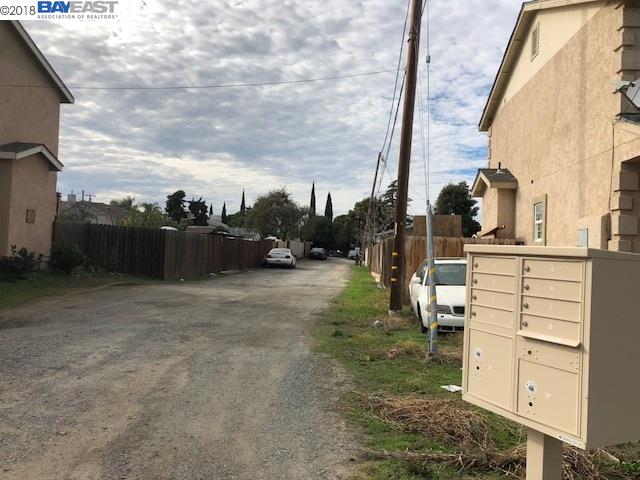 30 Sara Ct, BAY POINT, California 94565-3461, ,Comm Ri Multi-units 5+,For Sale,Sara Ct,40806497
