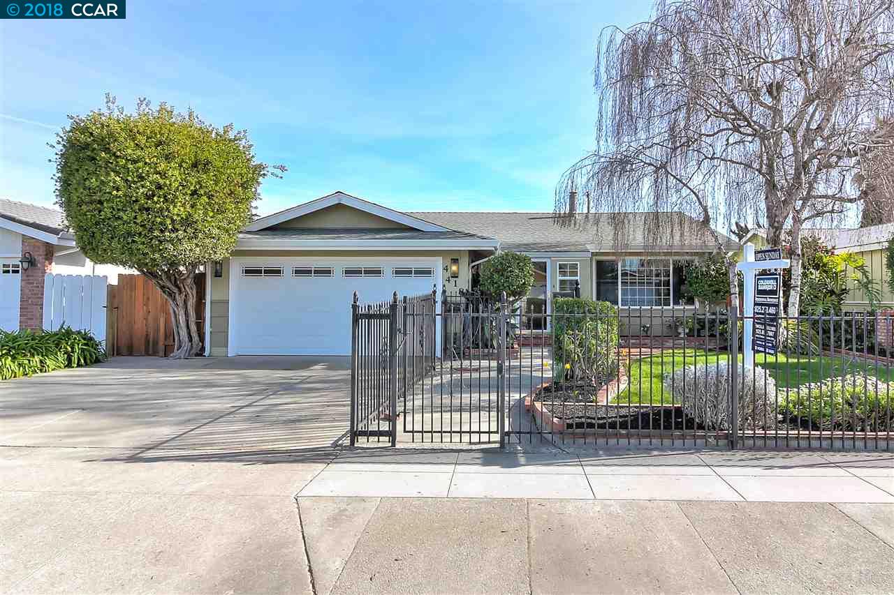 4418 Sacramento Ave