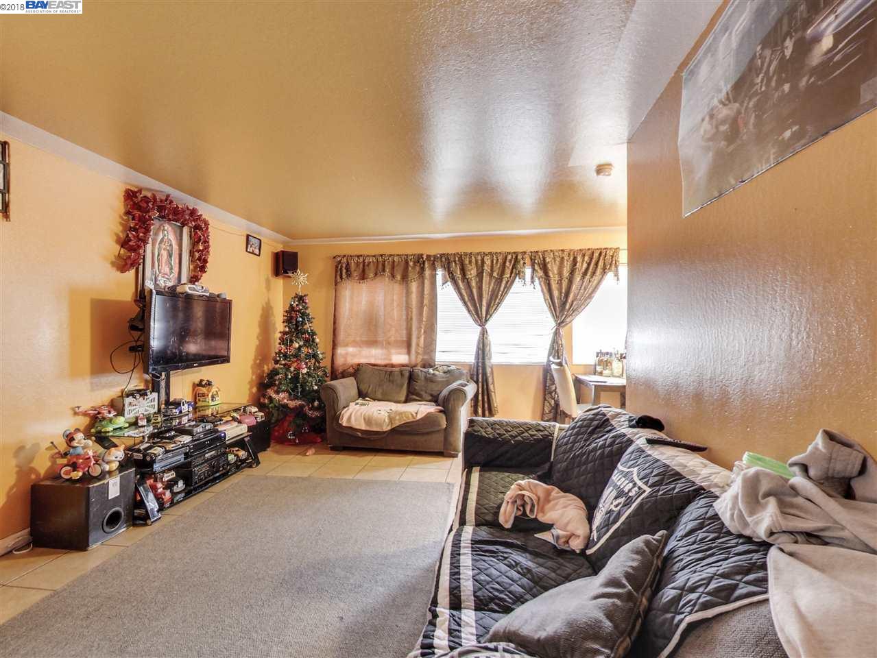 7615 Bancroft Ave, OAKLAND, California 94605, ,Comm Ri Multi-units 5+,For Sale,Bancroft Ave,40810220
