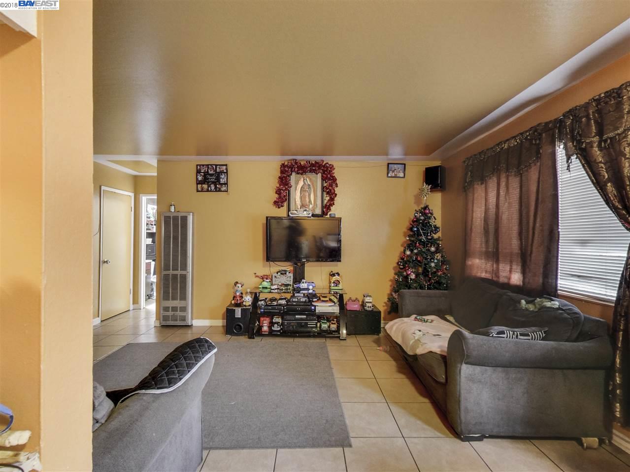 7615 Bancroft Ave, OAKLAND, California 94605, ,Comm Ri Multi-units 5+,For Sale,Bancroft Ave,40810220