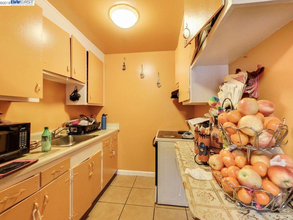 7615 Bancroft Ave, OAKLAND, California 94605, ,Comm Ri Multi-units 5+,For Sale,Bancroft Ave,40810220