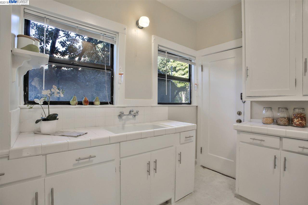 1674 Euclid Ave, BERKELEY, California 94709, ,Comm Ri Multi-units 5+,For Sale,Euclid Ave,40811399