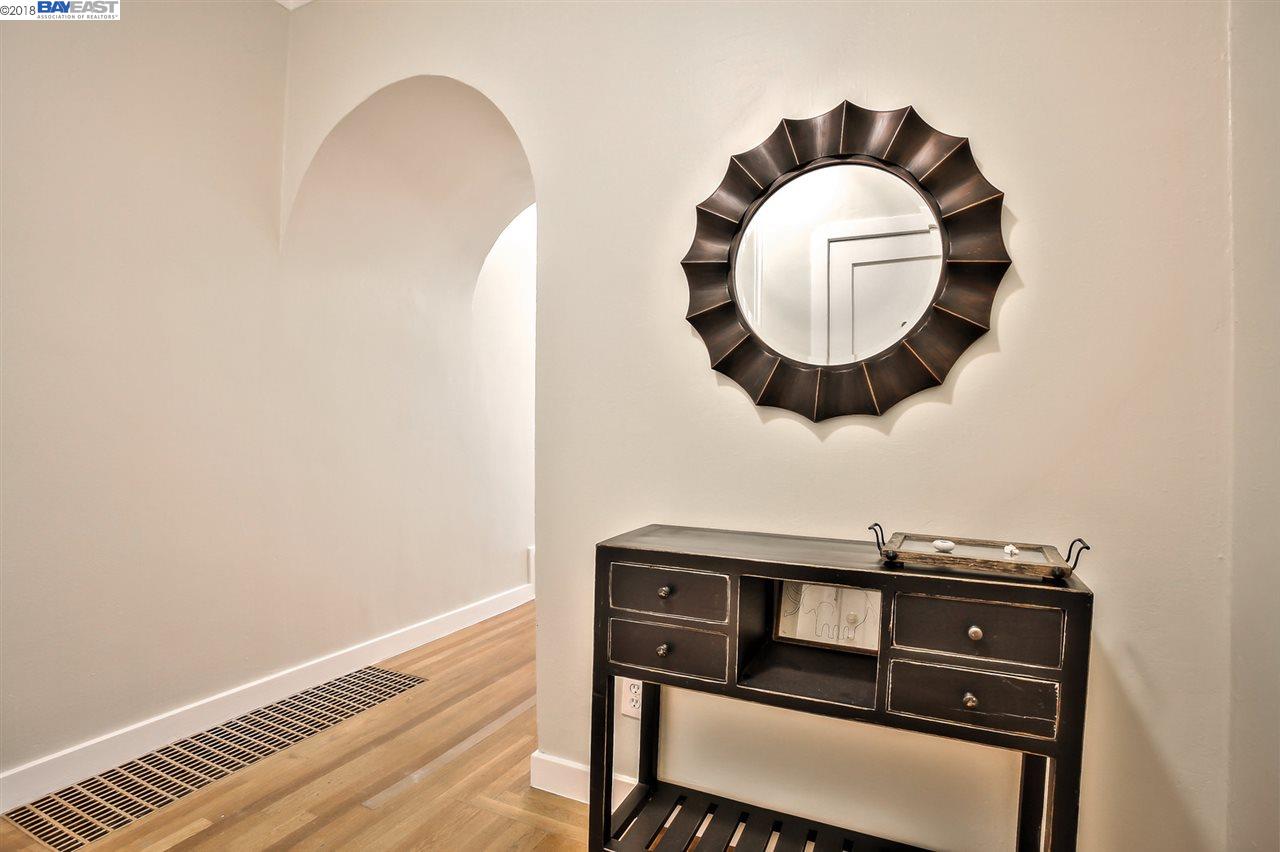 1674 Euclid Ave, BERKELEY, California 94709, ,Comm Ri Multi-units 5+,For Sale,Euclid Ave,40811399