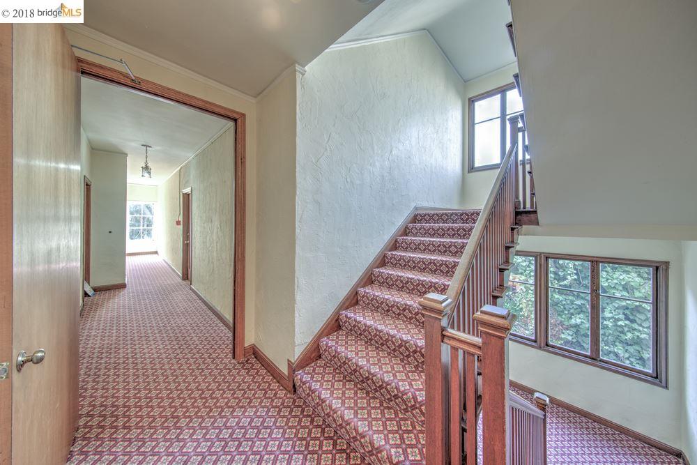 2427 Hilgard Avenue, BERKELEY, California 94709, ,Comm Ri Multi-units 5+,For Sale,Hilgard Avenue,40811608