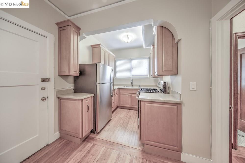 2427 Hilgard Avenue, BERKELEY, California 94709, ,Comm Ri Multi-units 5+,For Sale,Hilgard Avenue,40811608