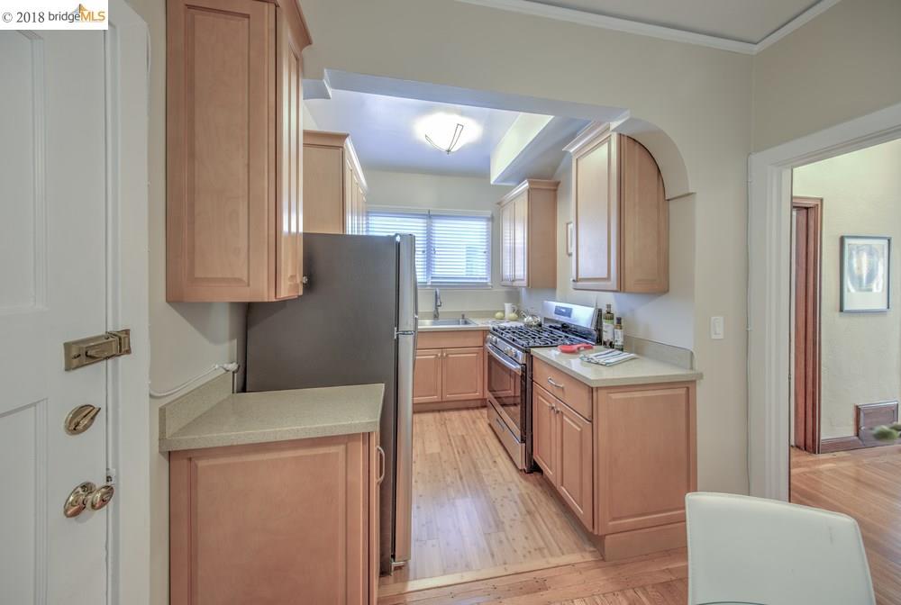 2427 Hilgard Avenue, BERKELEY, California 94709, ,Comm Ri Multi-units 5+,For Sale,Hilgard Avenue,40811608