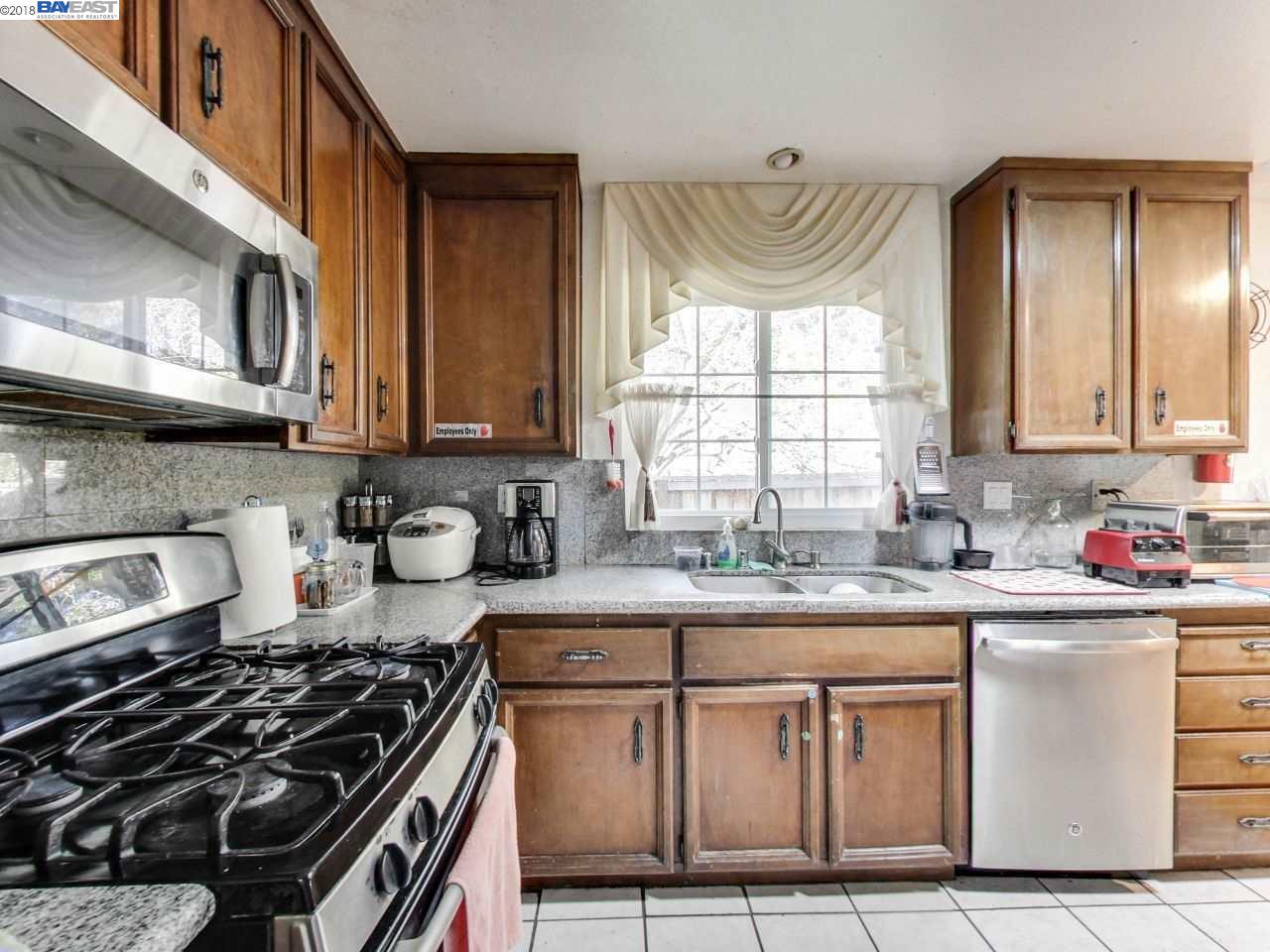 295 Sparrow Dr, HERCULES, California 94547, ,Comm Ri Multi-units 5+,For Sale,Sparrow Dr,40811704