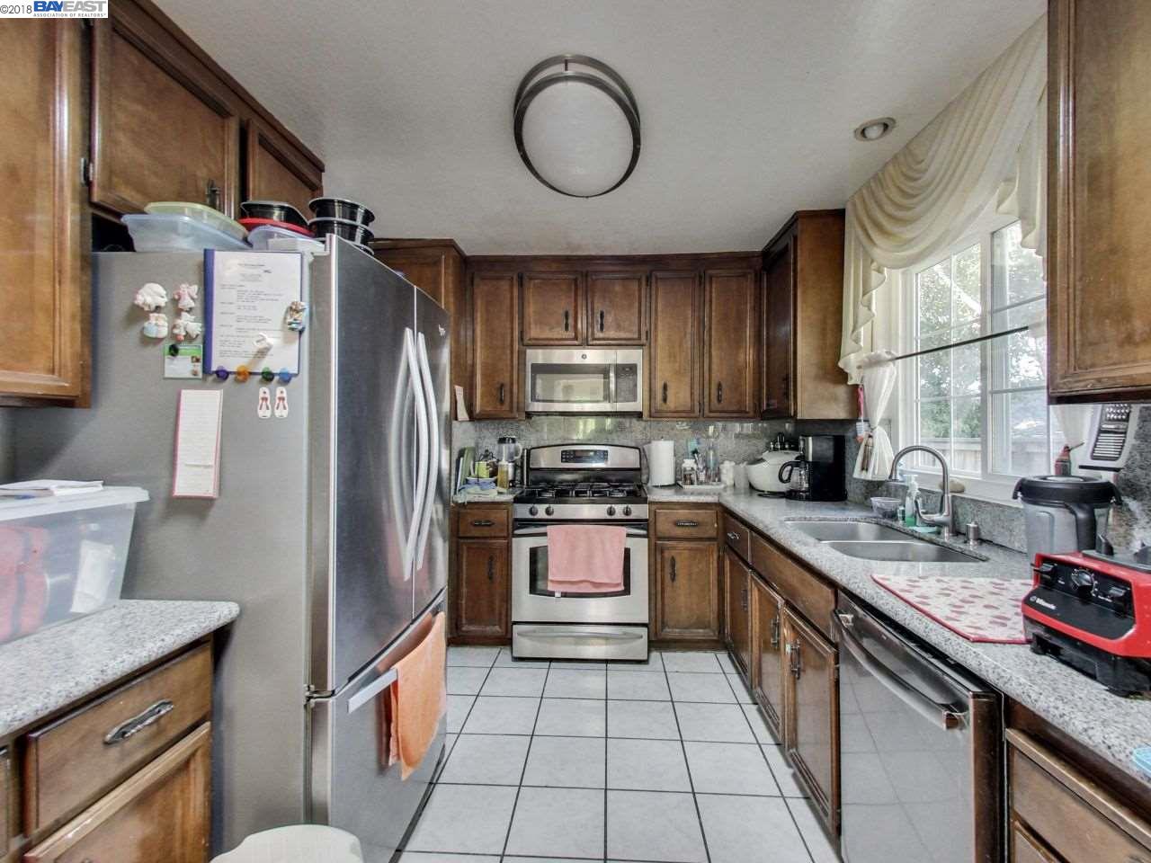 295 Sparrow Dr, HERCULES, California 94547, ,Comm Ri Multi-units 5+,For Sale,Sparrow Dr,40811704