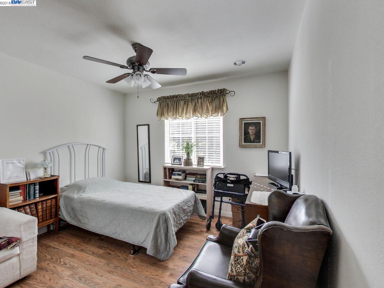 295 Sparrow Dr, HERCULES, California 94547, ,Comm Ri Multi-units 5+,For Sale,Sparrow Dr,40811704