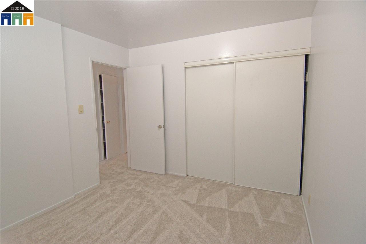 2605 9th Avenue, OAKLAND, California 94606, ,Comm Ri Multi-units 5+,For Sale,9th Avenue,40811843
