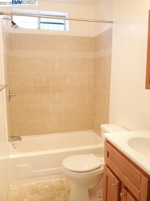 1077 77th Ave, OAKLAND, California 94621, ,Comm Ri Multi-units 5+,For Sale,77th Ave,40815835