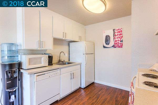 9000 Casals St, SACRAMENTO, California 95826, ,Comm Ri Multi-units 5+,For Sale,Casals St,40815851