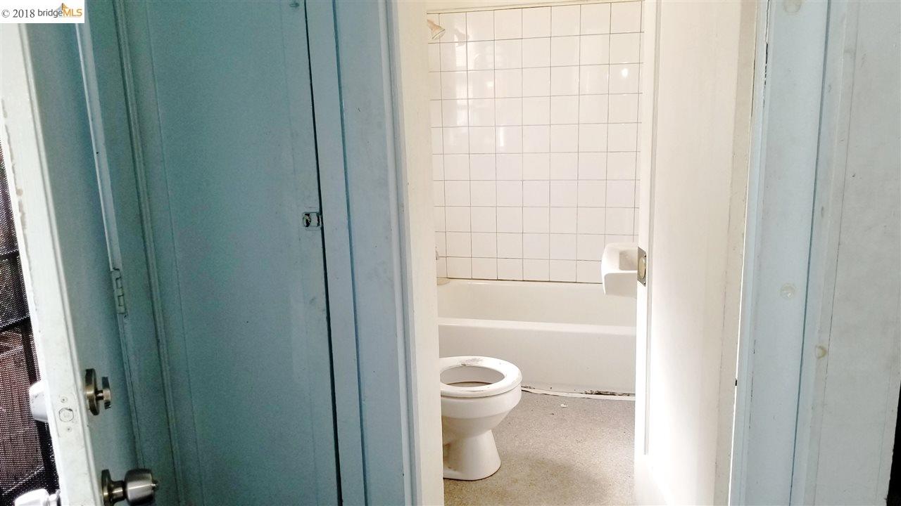 2353 82nd Ave, OAKLAND, California 94605, ,Comm Ri Multi-units 5+,For Sale,82nd Ave,40822190