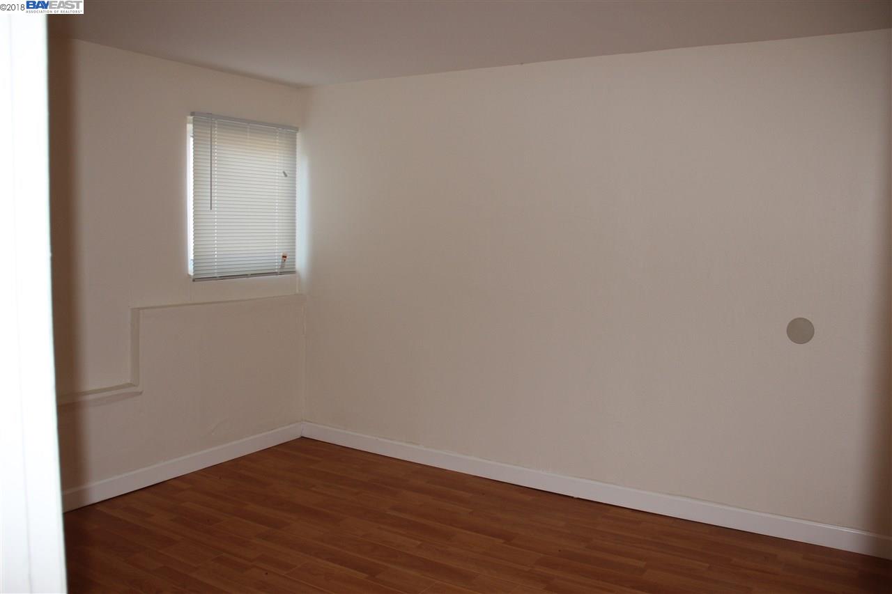 8117 Ney Ave, OAKLAND, California 94605, ,Comm Ri Multi-units 5+,For Sale,Ney Ave,40827697