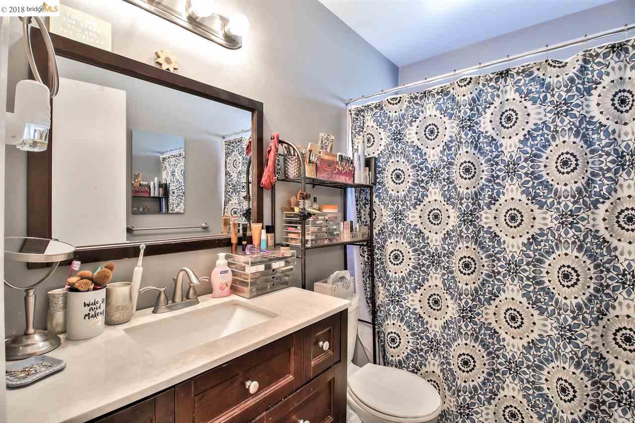 1285 Macarthur Blvd, OAKLAND, California 94610, ,Comm Ri Multi-units 5+,For Sale,Macarthur Blvd,40831154