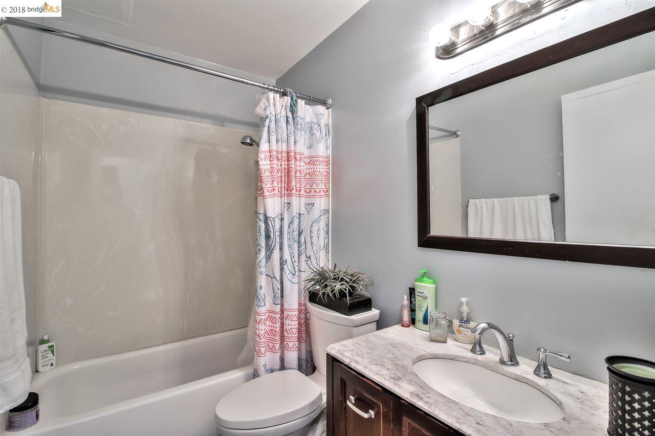 1285 Macarthur Blvd, OAKLAND, California 94610, ,Comm Ri Multi-units 5+,For Sale,Macarthur Blvd,40831154