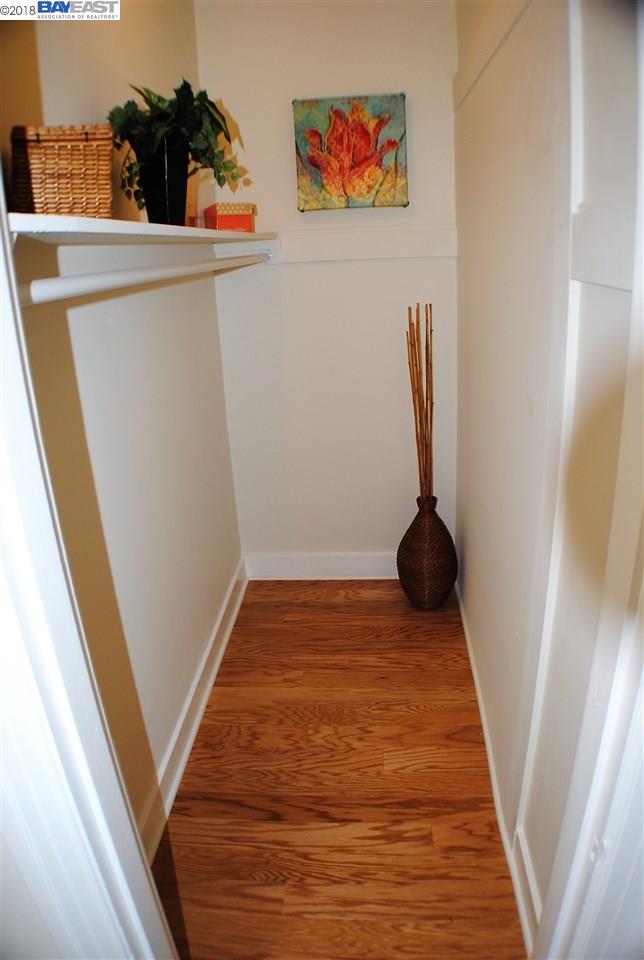 1949 Milvia Street, BERKELEY, California 94704-1043, ,Comm Ri Multi-units 5+,For Sale,Milvia Street,40831352