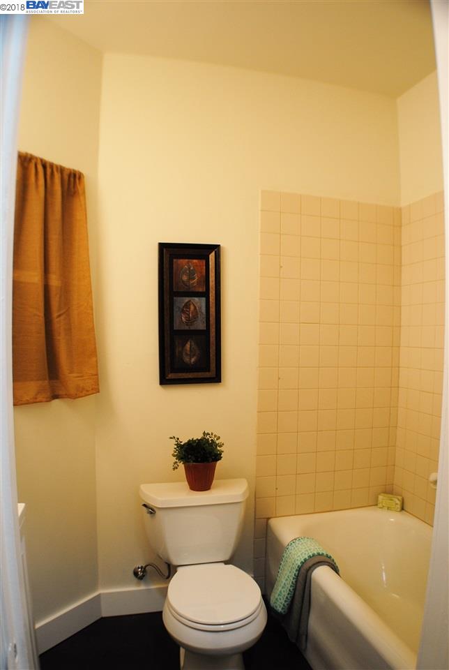 1949 Milvia Street, BERKELEY, California 94704-1043, ,Comm Ri Multi-units 5+,For Sale,Milvia Street,40831352