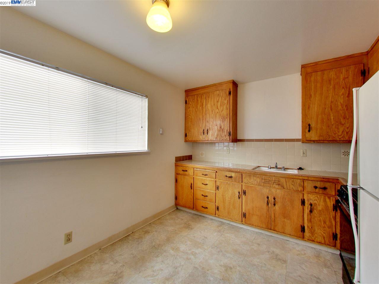 3512 Barrett Ave, RICHMOND, California 94805, ,Comm Ri Multi-units 5+,For Sale,Barrett Ave,40851394