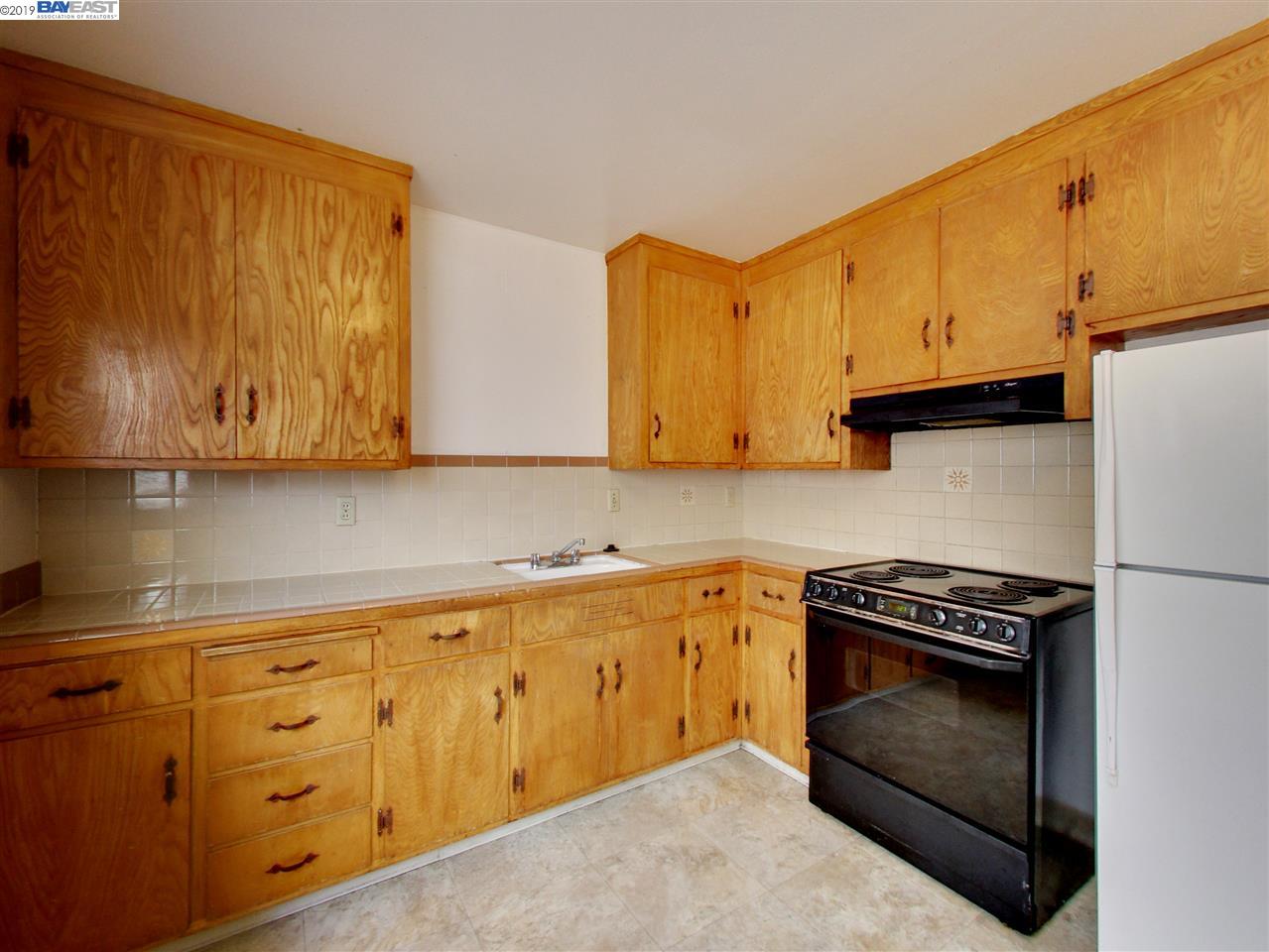 3512 Barrett Ave, RICHMOND, California 94805, ,Comm Ri Multi-units 5+,For Sale,Barrett Ave,40851394