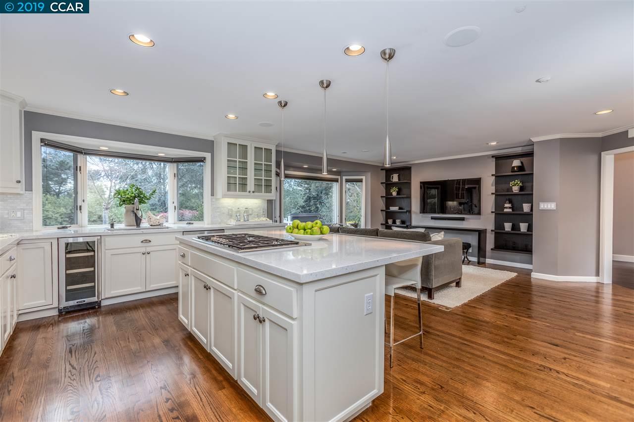 2 Charles Hill Ln