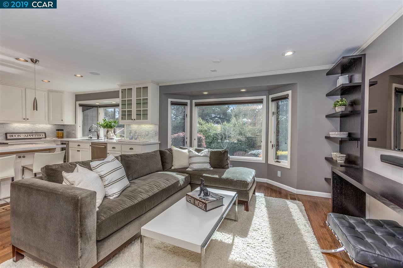 2 Charles Hill Ln