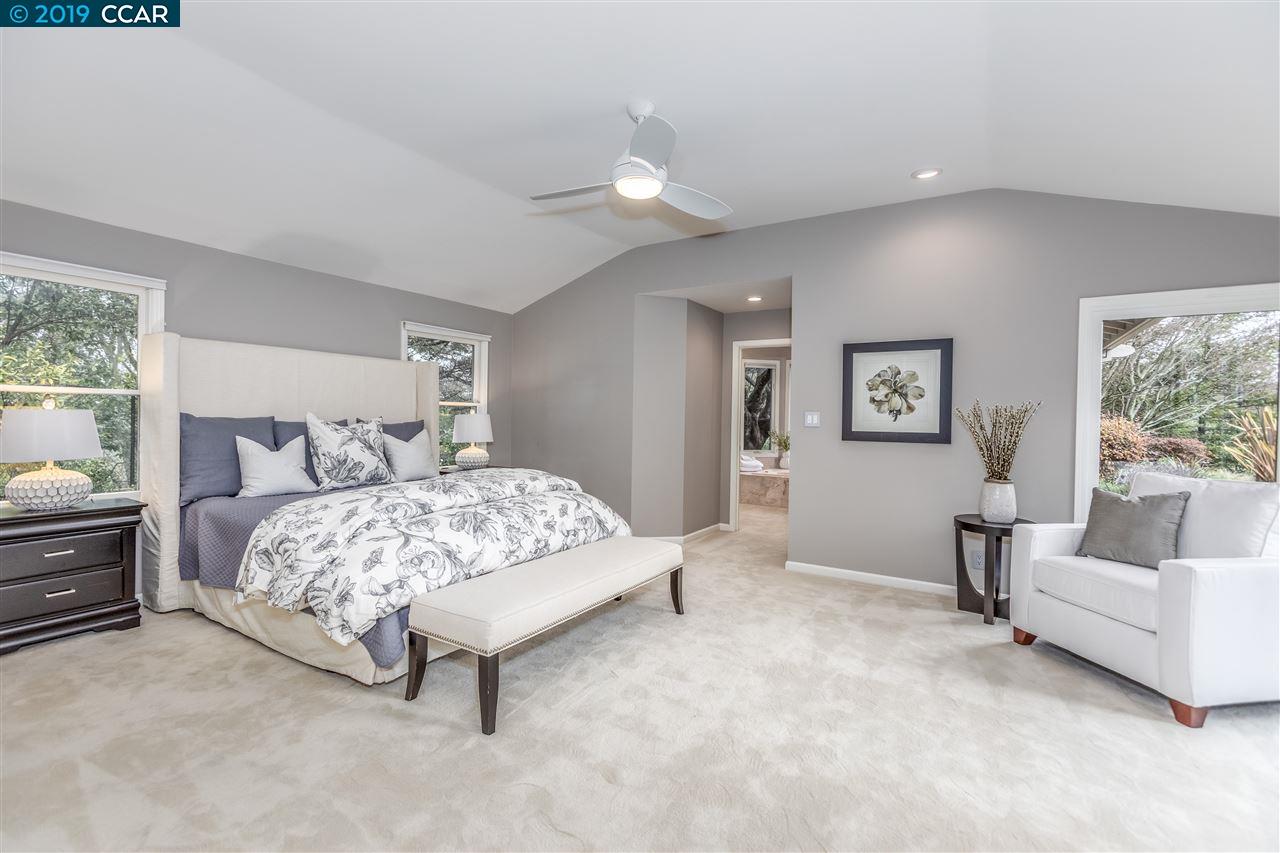 2 Charles Hill Ln