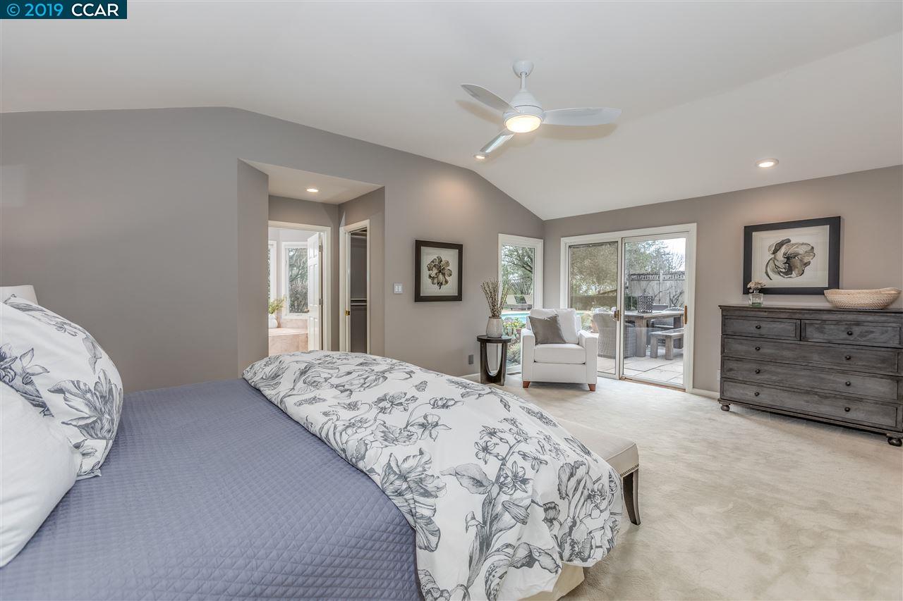2 Charles Hill Ln