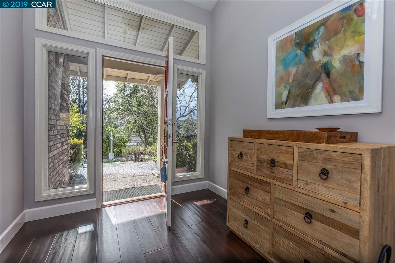 2 Charles Hill Ln