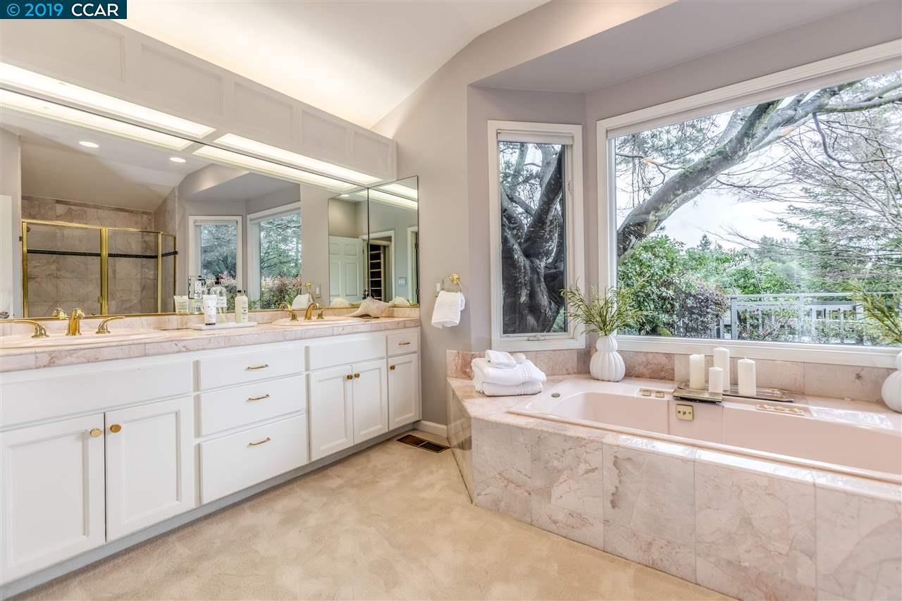 2 Charles Hill Ln