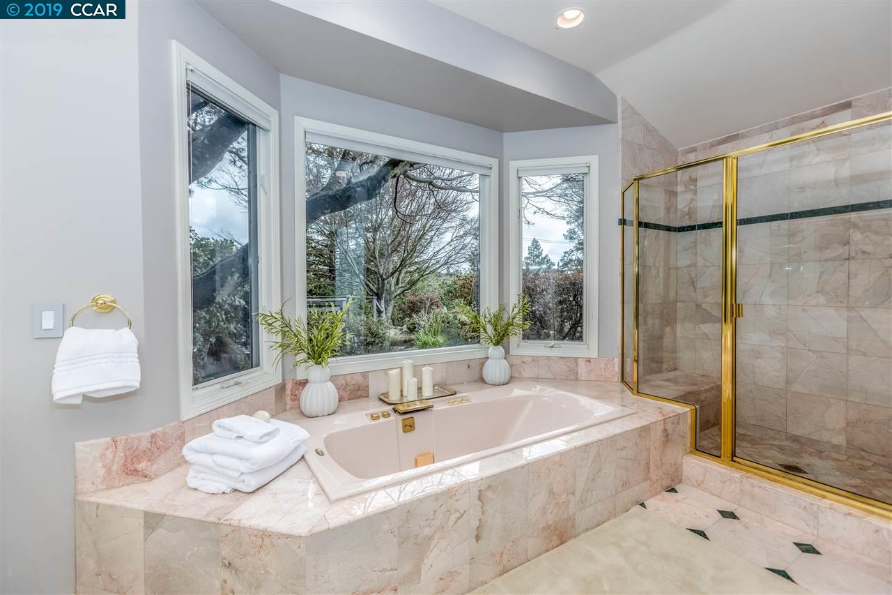 2 Charles Hill Ln