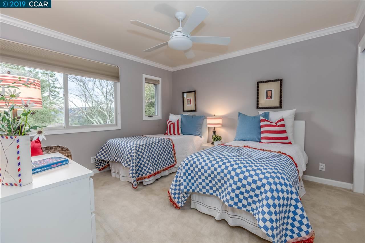 2 Charles Hill Ln