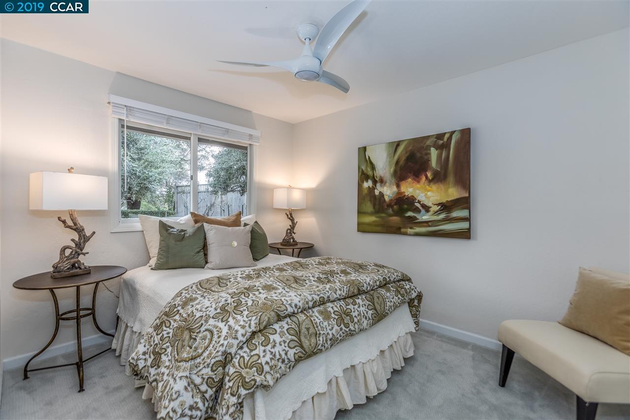 2 Charles Hill Ln