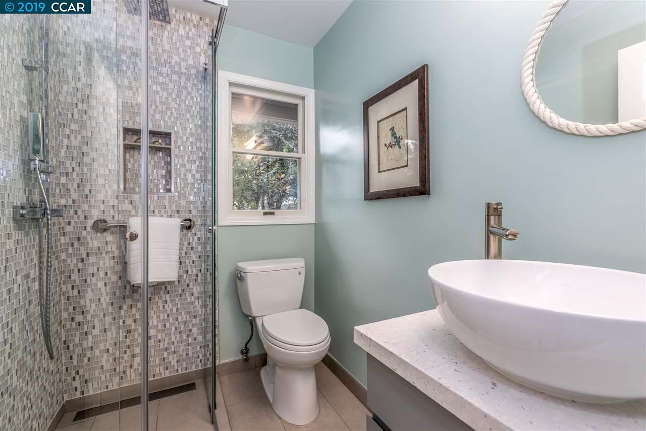 2 Charles Hill Ln