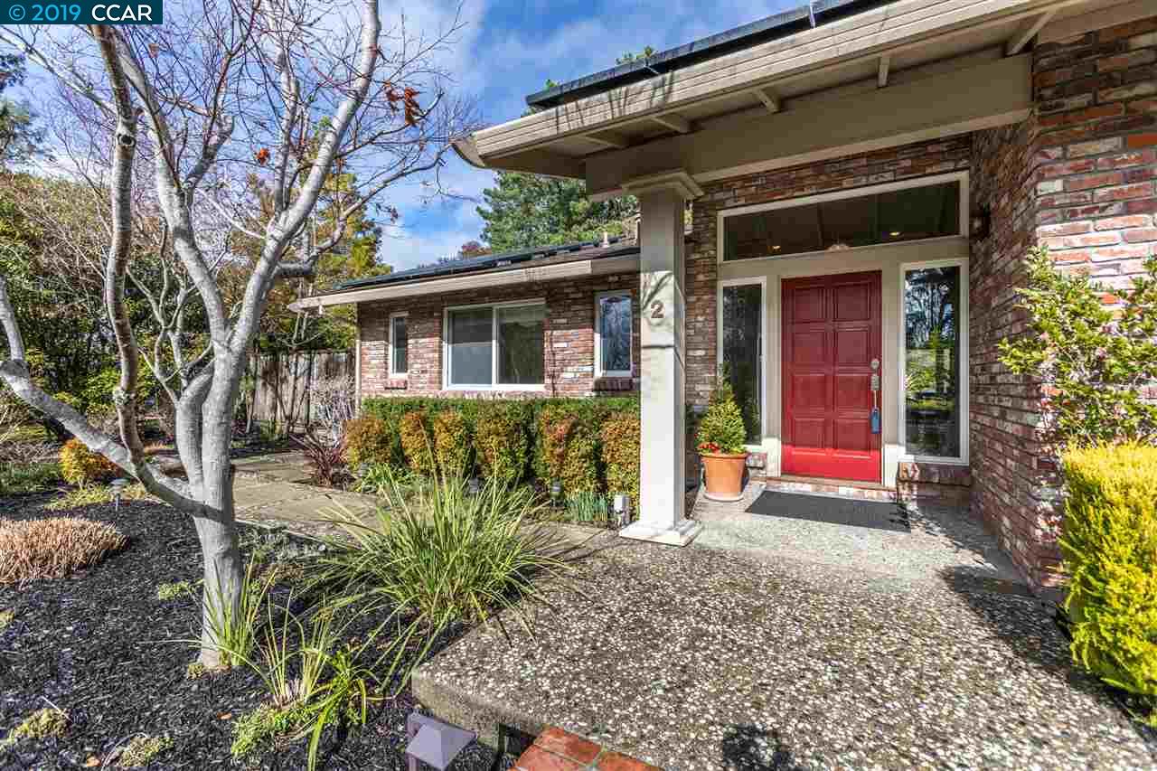 2 Charles Hill Ln