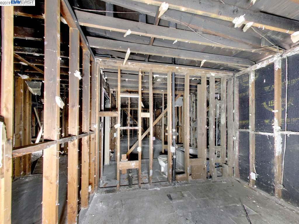 5484 Bancroft Ave, OAKLAND, California 94601, ,Comm Ri Multi-units 5+,For Sale,Bancroft Ave,40856970