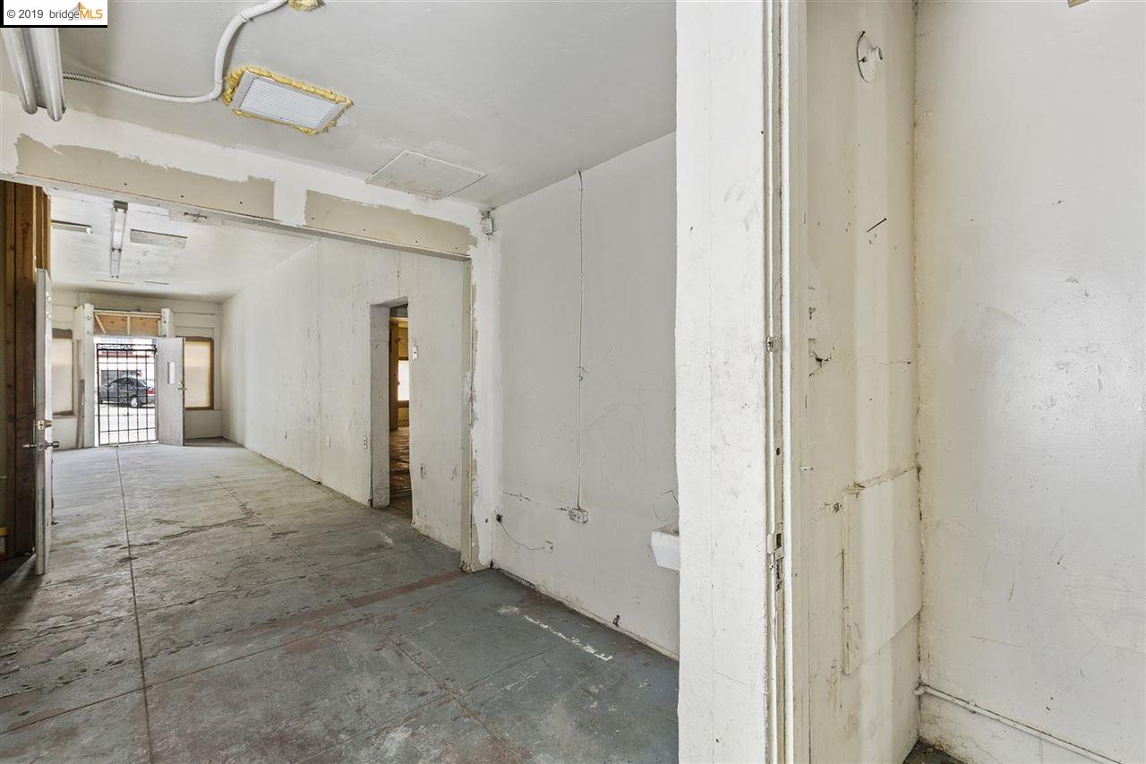 2247 8Th Ave, OAKLAND, California 94606, ,Comm Ri Multi-units 5+,For Sale,8Th Ave,40859248
