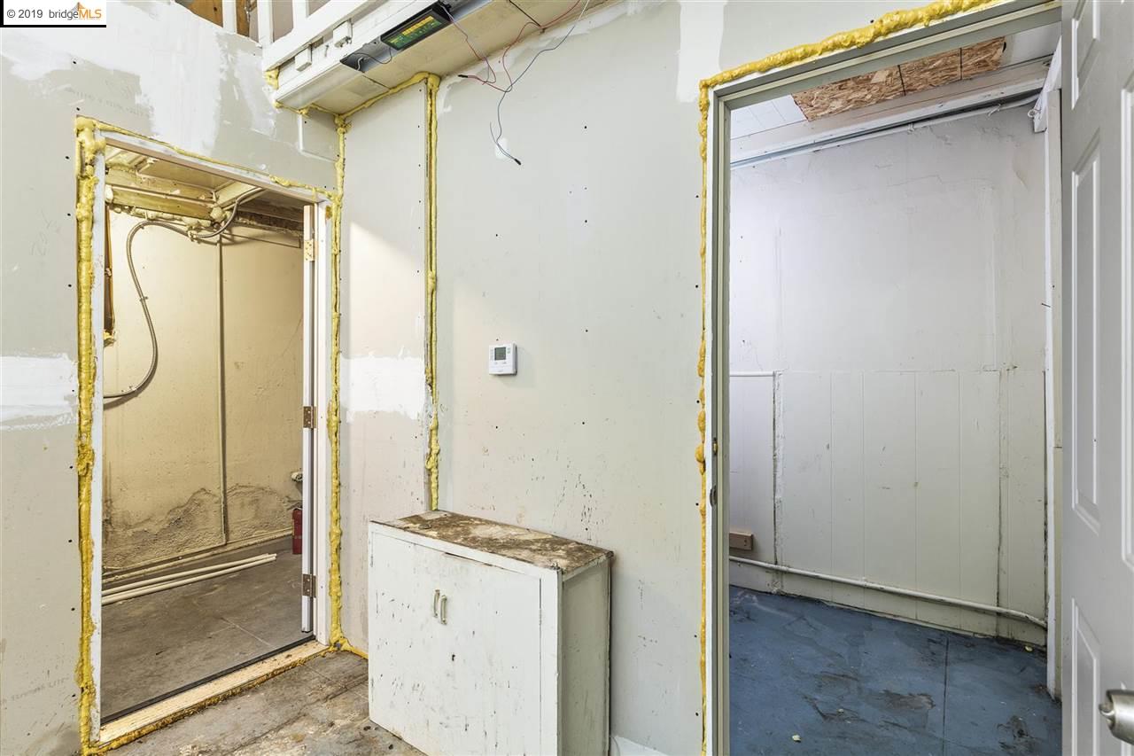 2247 8Th Ave, OAKLAND, California 94606, ,Comm Ri Multi-units 5+,For Sale,8Th Ave,40859248
