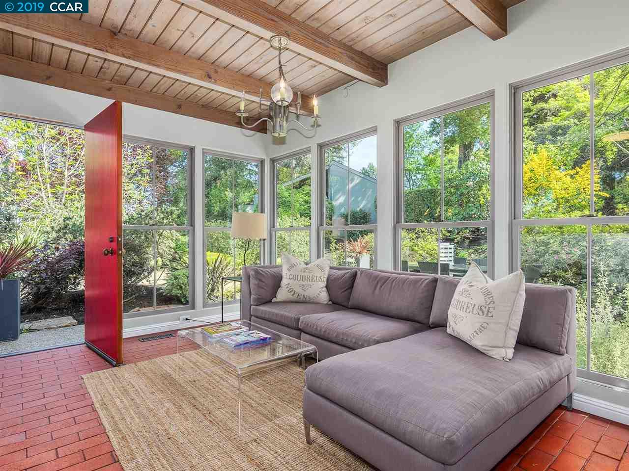 67 Loma Vista