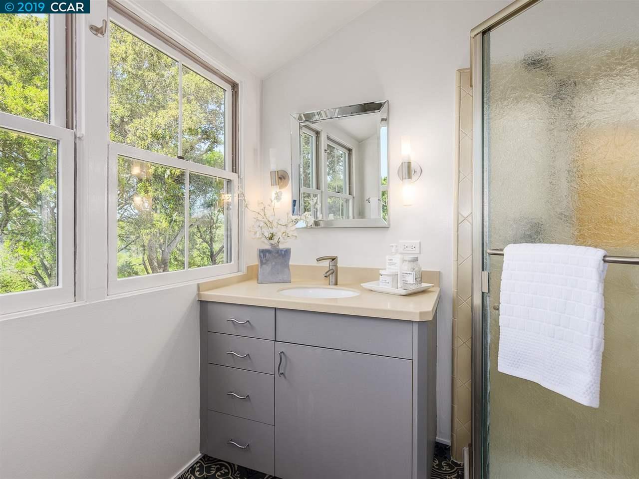 67 Loma Vista