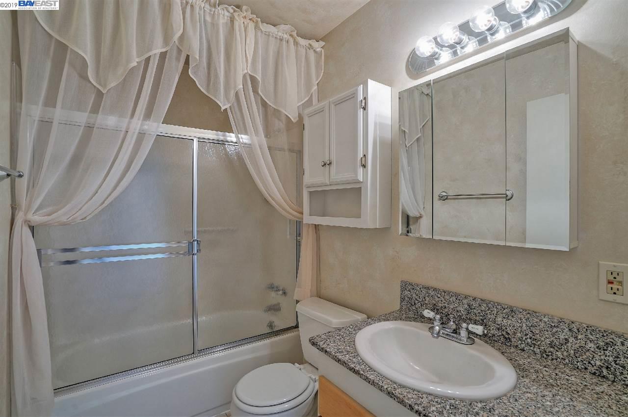 20026 Wisteria St, CASTRO VALLEY, California 94546, ,Comm Ri Multi-units 5+,For Sale,Wisteria St,40862718