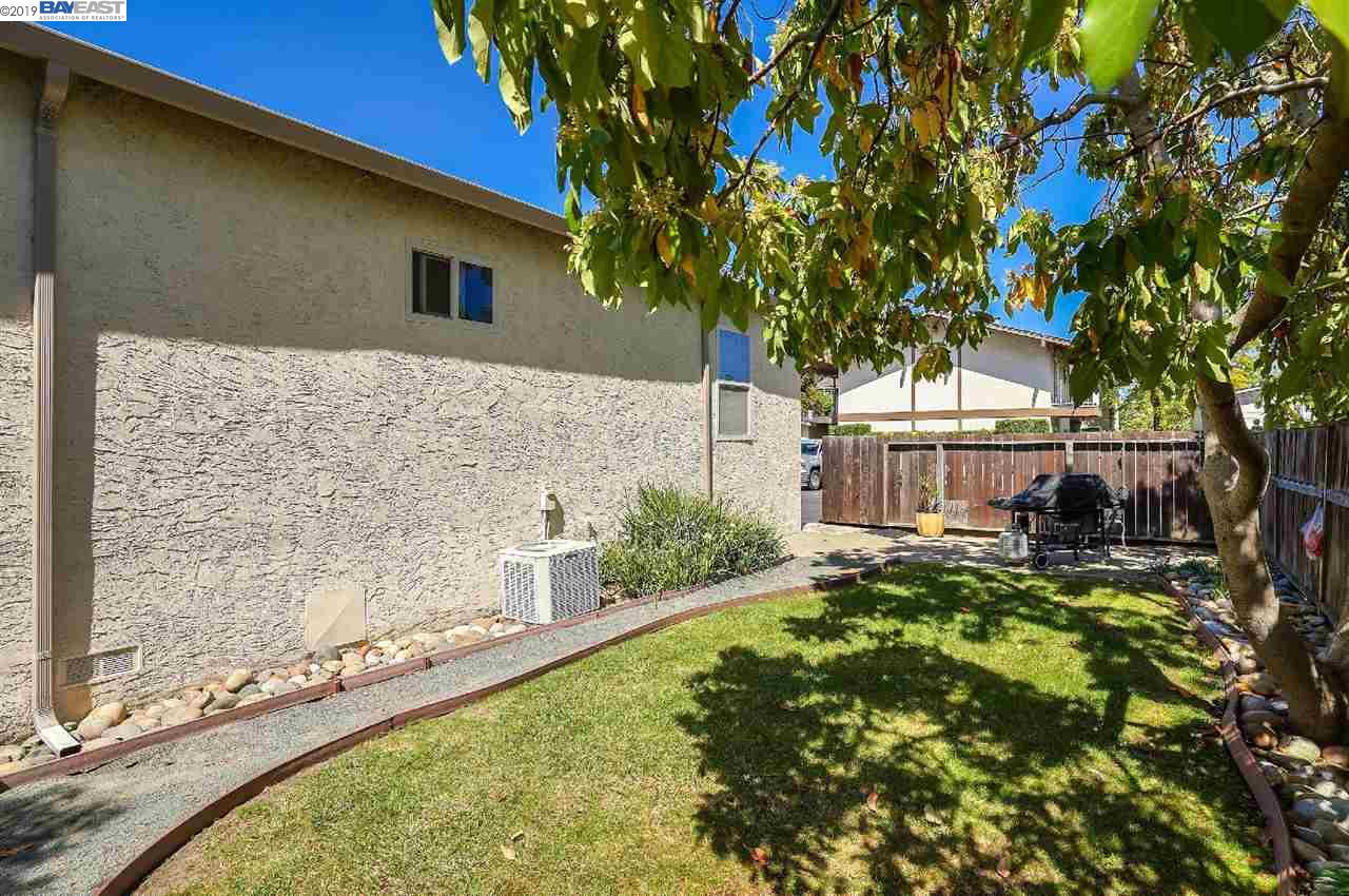 20026 Wisteria St, CASTRO VALLEY, California 94546, ,Comm Ri Multi-units 5+,For Sale,Wisteria St,40862718
