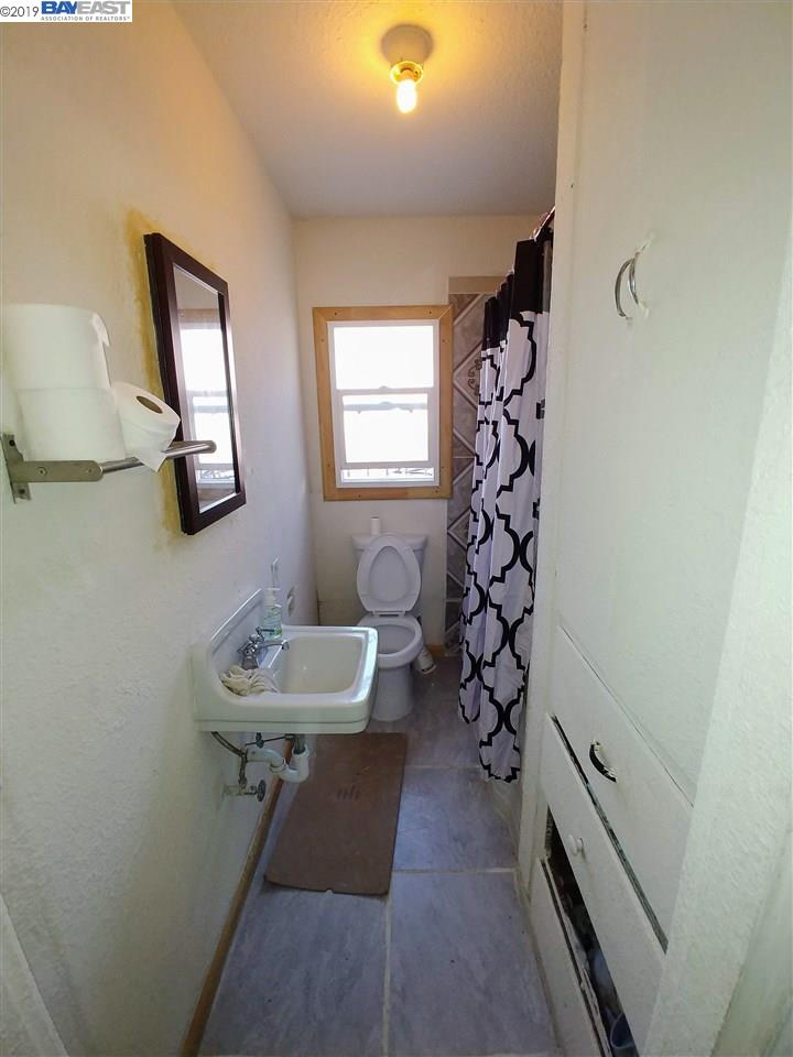 1436 38Th Ave, OAKLAND, California 94601, ,Comm Ri Multi-units 5+,For Sale,38Th Ave,40863360