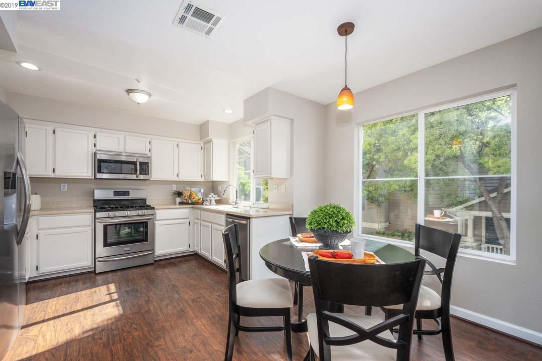 4520 Central Pkwy Dublin Ca 94568 835 000 Www Laurabertolacci