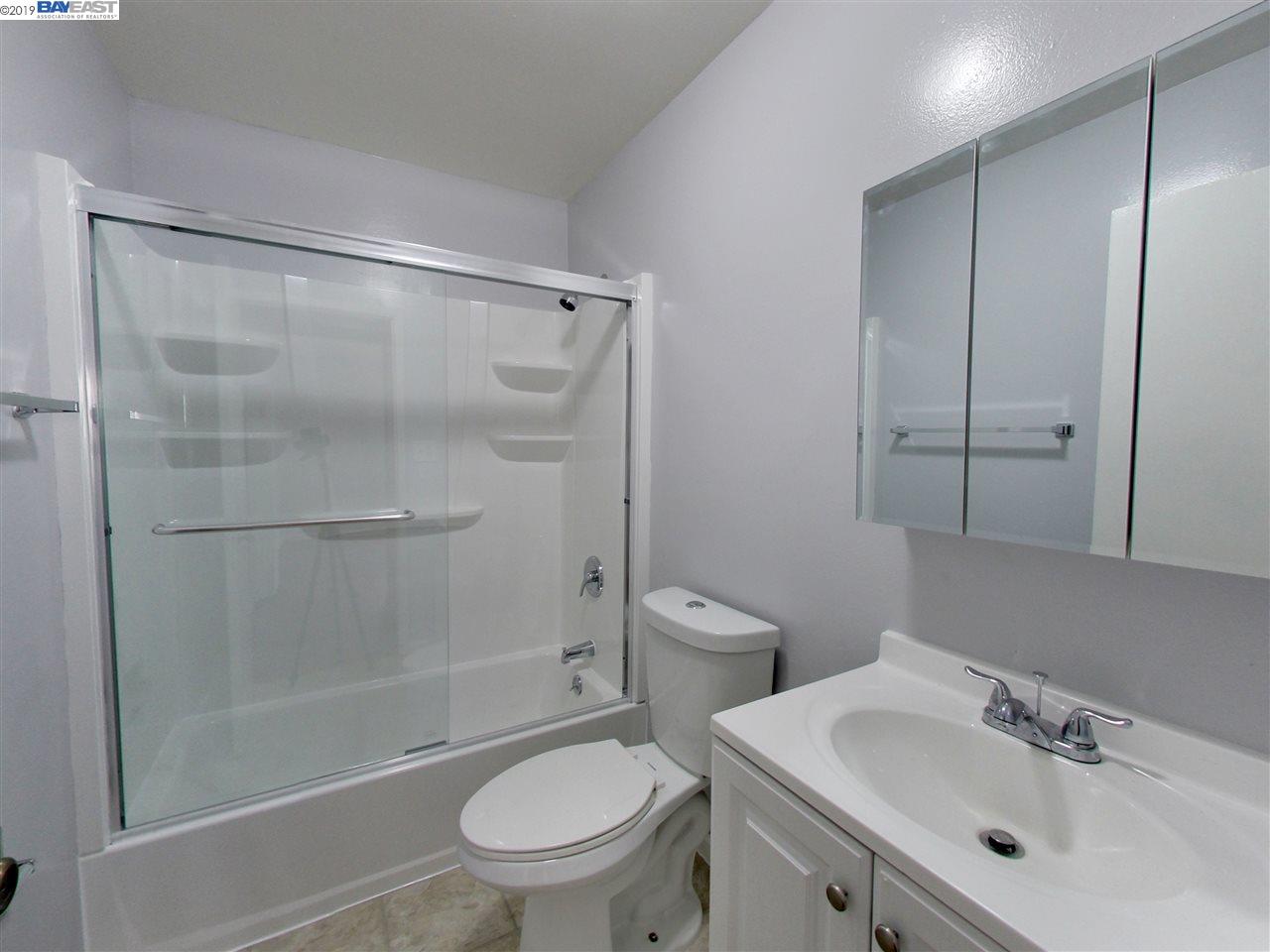 10778 Pippin St, OAKLAND, California 94603, ,Comm Ri Multi-units 5+,For Sale,Pippin St,40869600