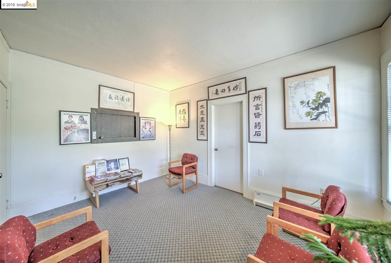 220 Grand Avenue, OAKLAND, California 94610, ,Comm Ri Multi-units 5+,For Sale,Grand Avenue,40877149
