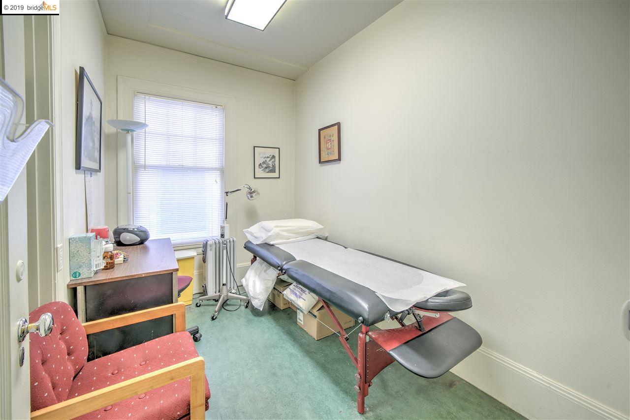 220 Grand Avenue, OAKLAND, California 94610, ,Comm Ri Multi-units 5+,For Sale,Grand Avenue,40877149