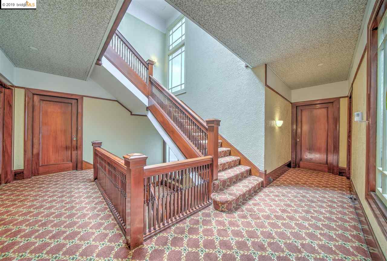 220 Grand Avenue, OAKLAND, California 94610, ,Comm Ri Multi-units 5+,For Sale,Grand Avenue,40877149
