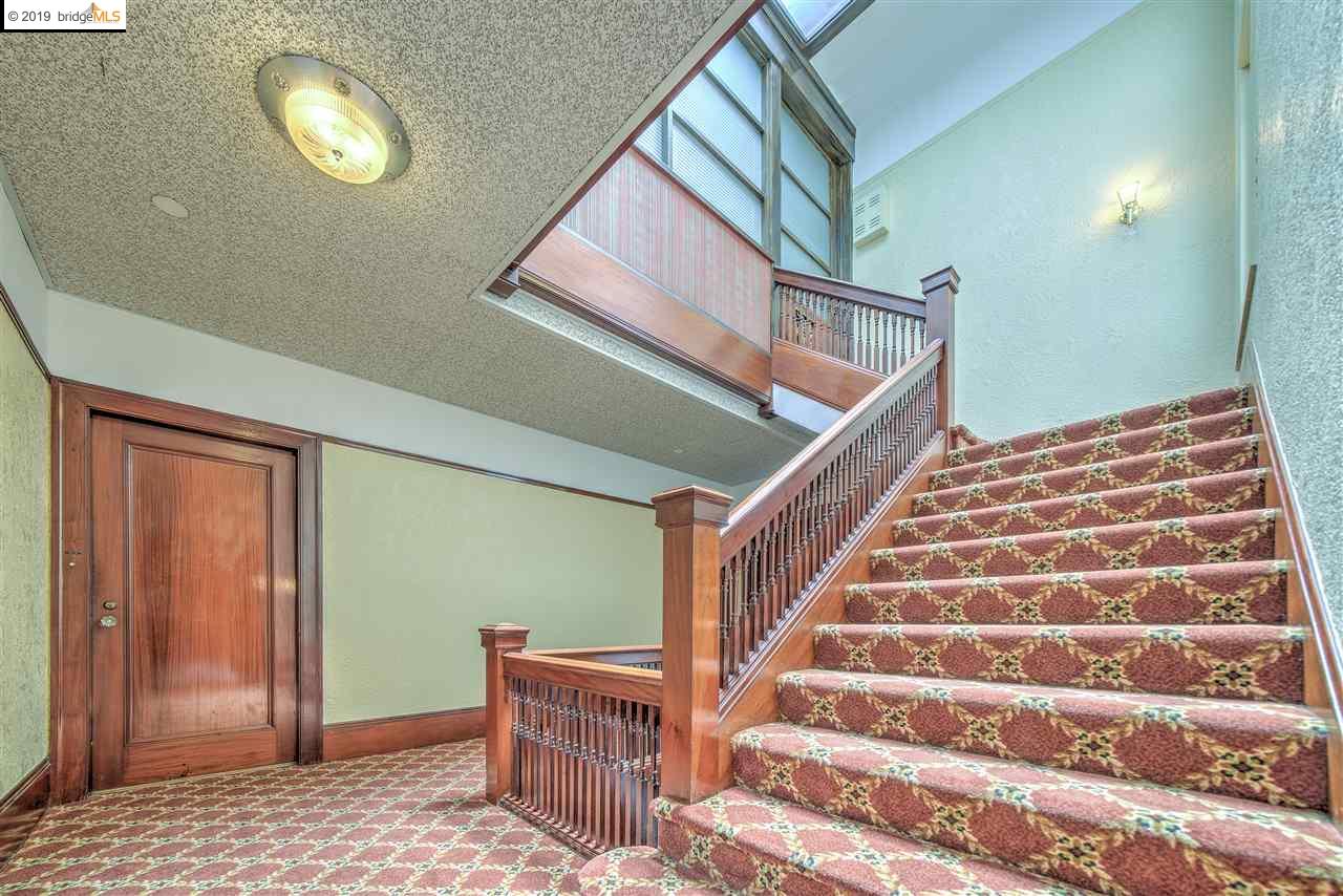 220 Grand Avenue, OAKLAND, California 94610, ,Comm Ri Multi-units 5+,For Sale,Grand Avenue,40877149